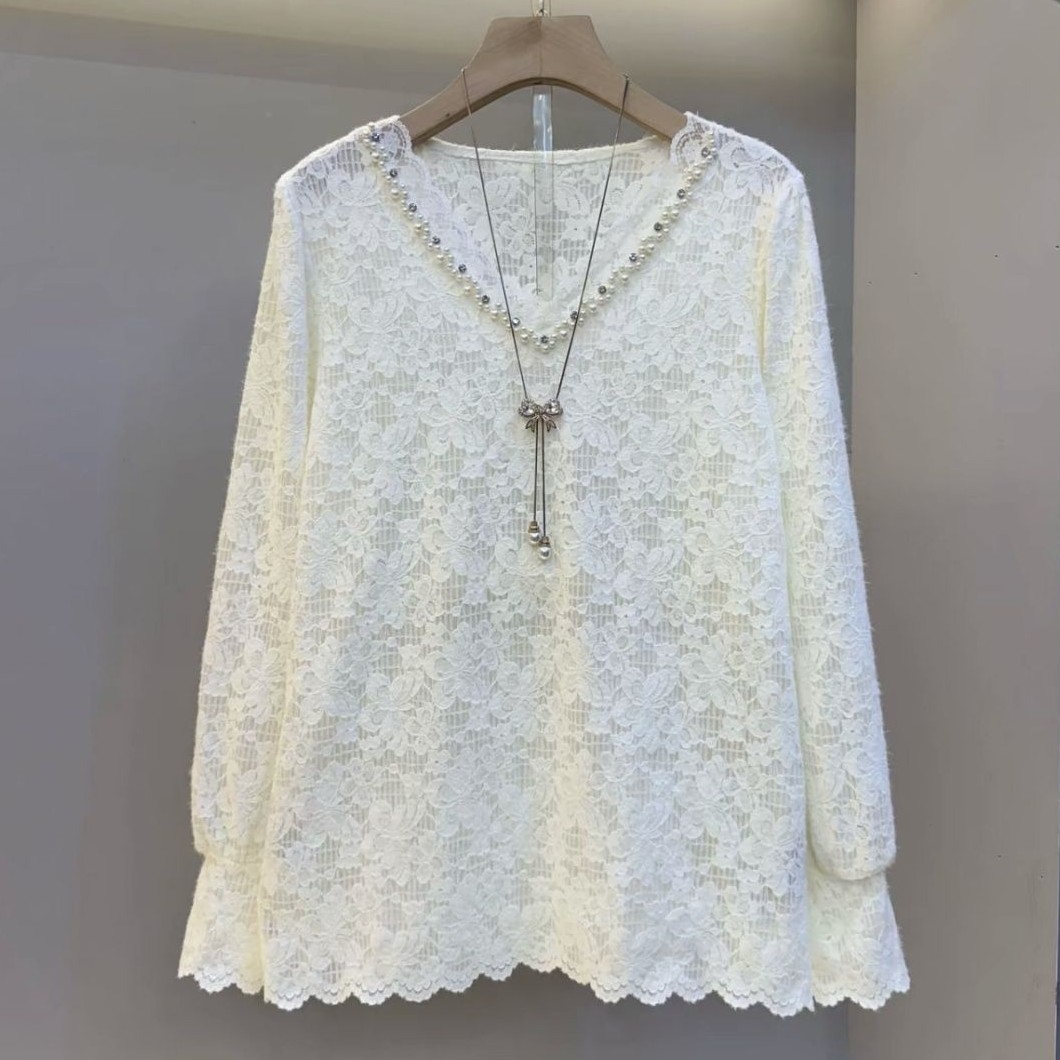大码时尚刺绣蕾丝V领打底衫秋冬新款洋气打底长袖上衣衬衫
