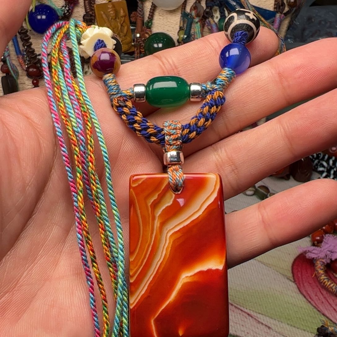 玛瑙/玉髓颈饰未镶嵌