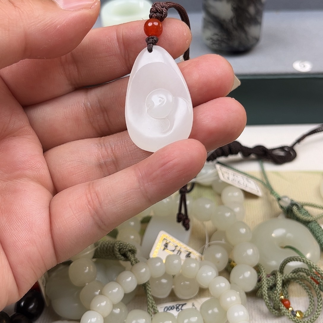 和田玉手链未镶嵌