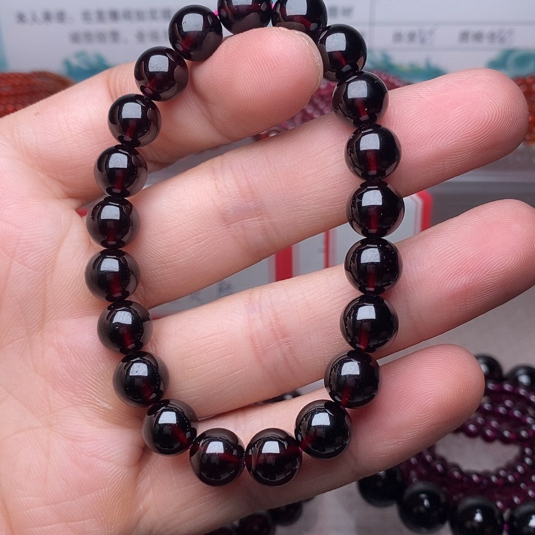 我***你未镶嵌石榴石手链卡9➕高品质