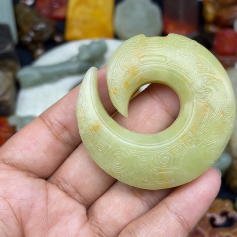 蛇纹石玉未镶嵌颈饰107