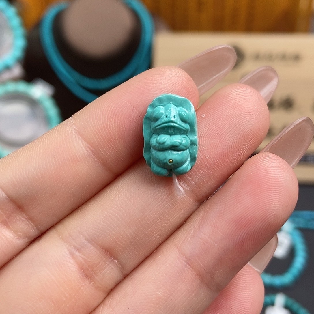 绿松石雕刻未镶嵌