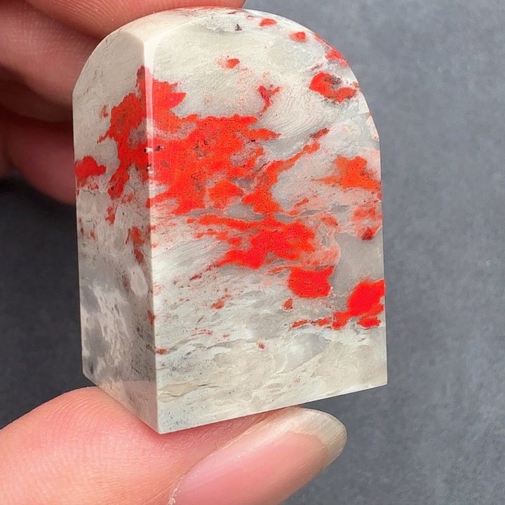 昌化鸡血石昌化鸡血石