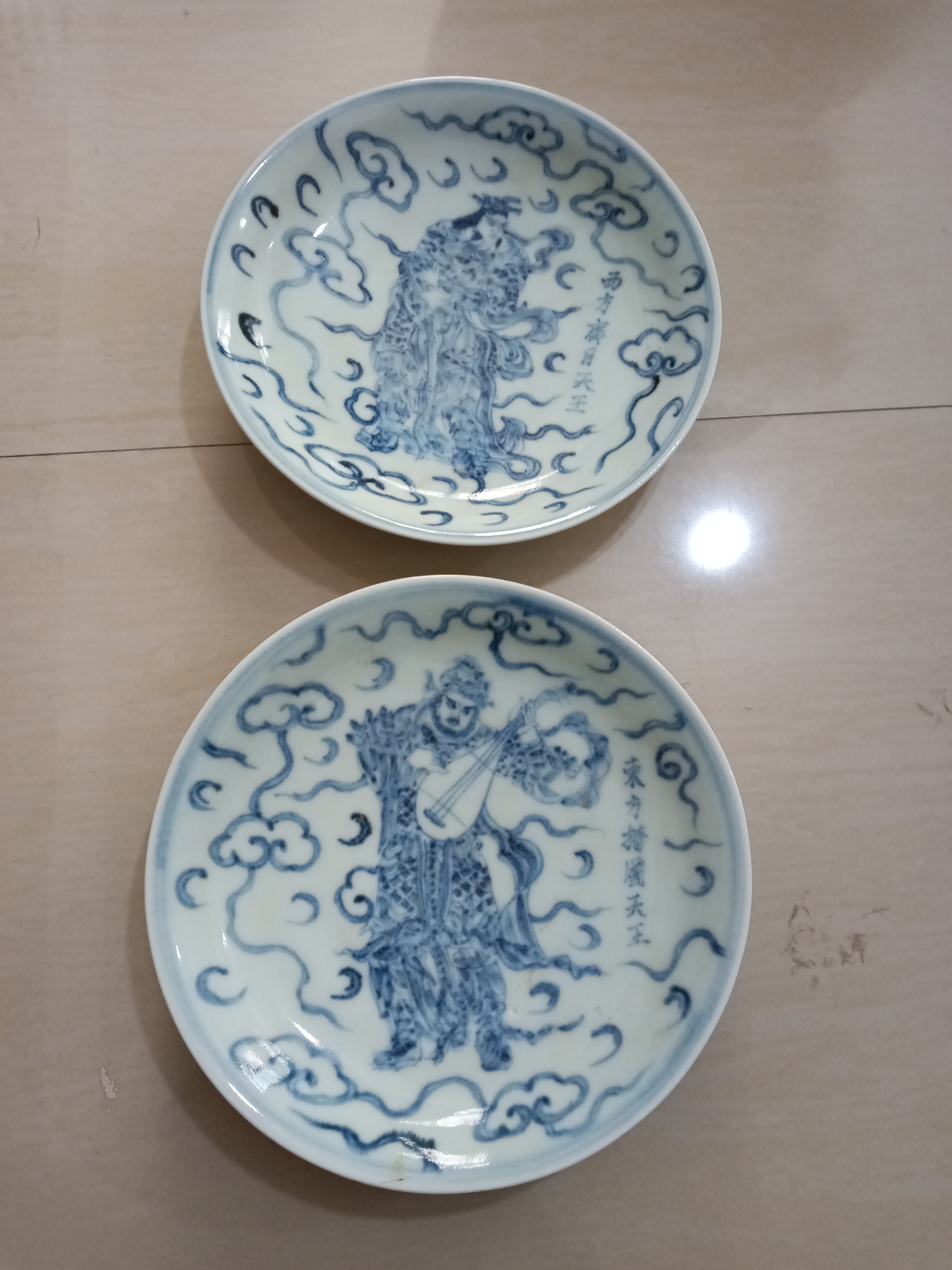 粉彩福禄寿三星人物纹八方香筒