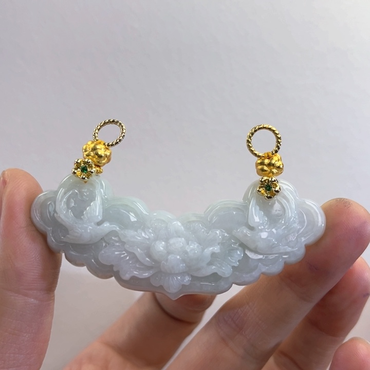 翡翠吊坠(赠链)未镶嵌代编织