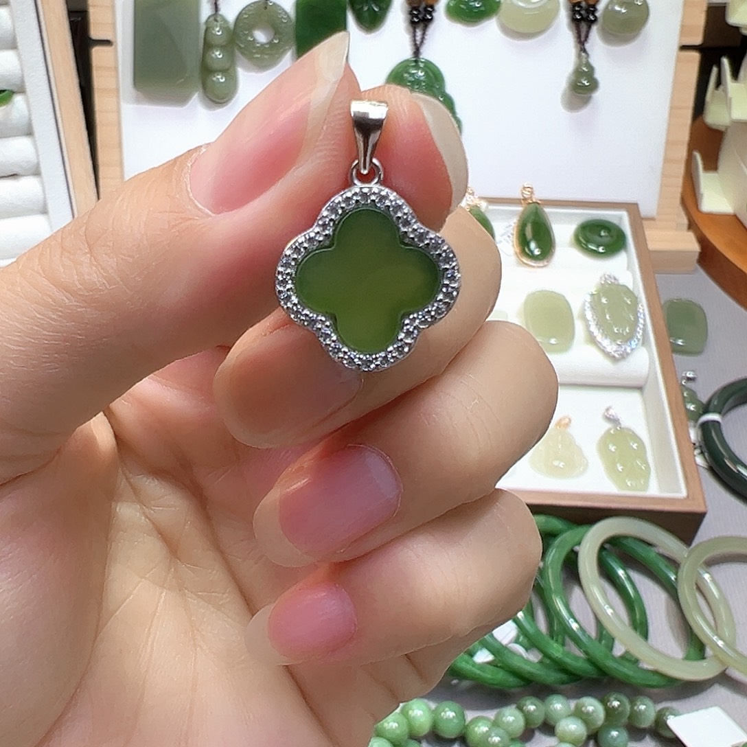 颈饰银S925镶嵌和田玉（碧玉）