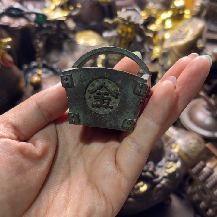 铜器摆件收收藏藏