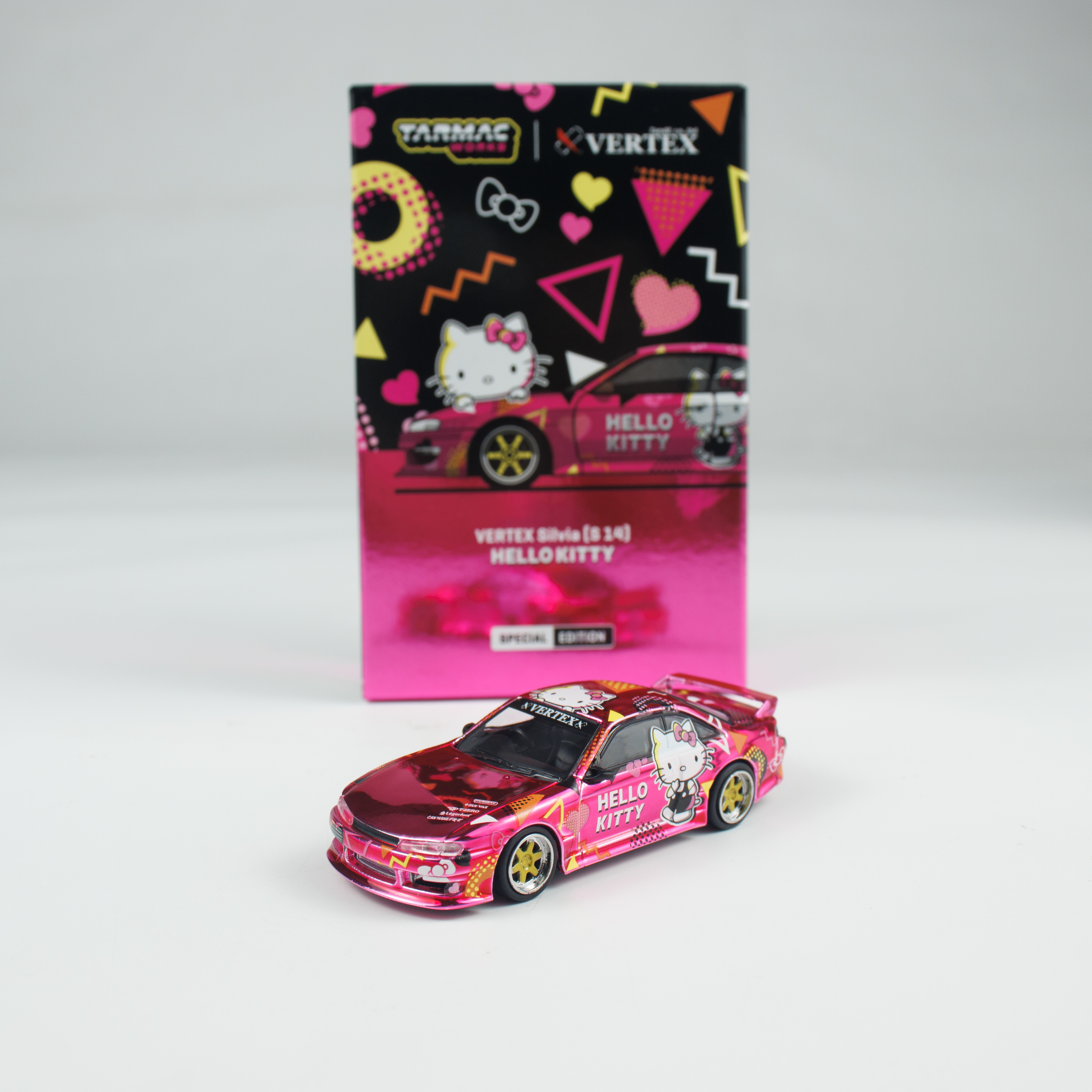 TW 2025佛山展会 电镀粉Hello Kitty S14 T64G-018-HK2 合金车模