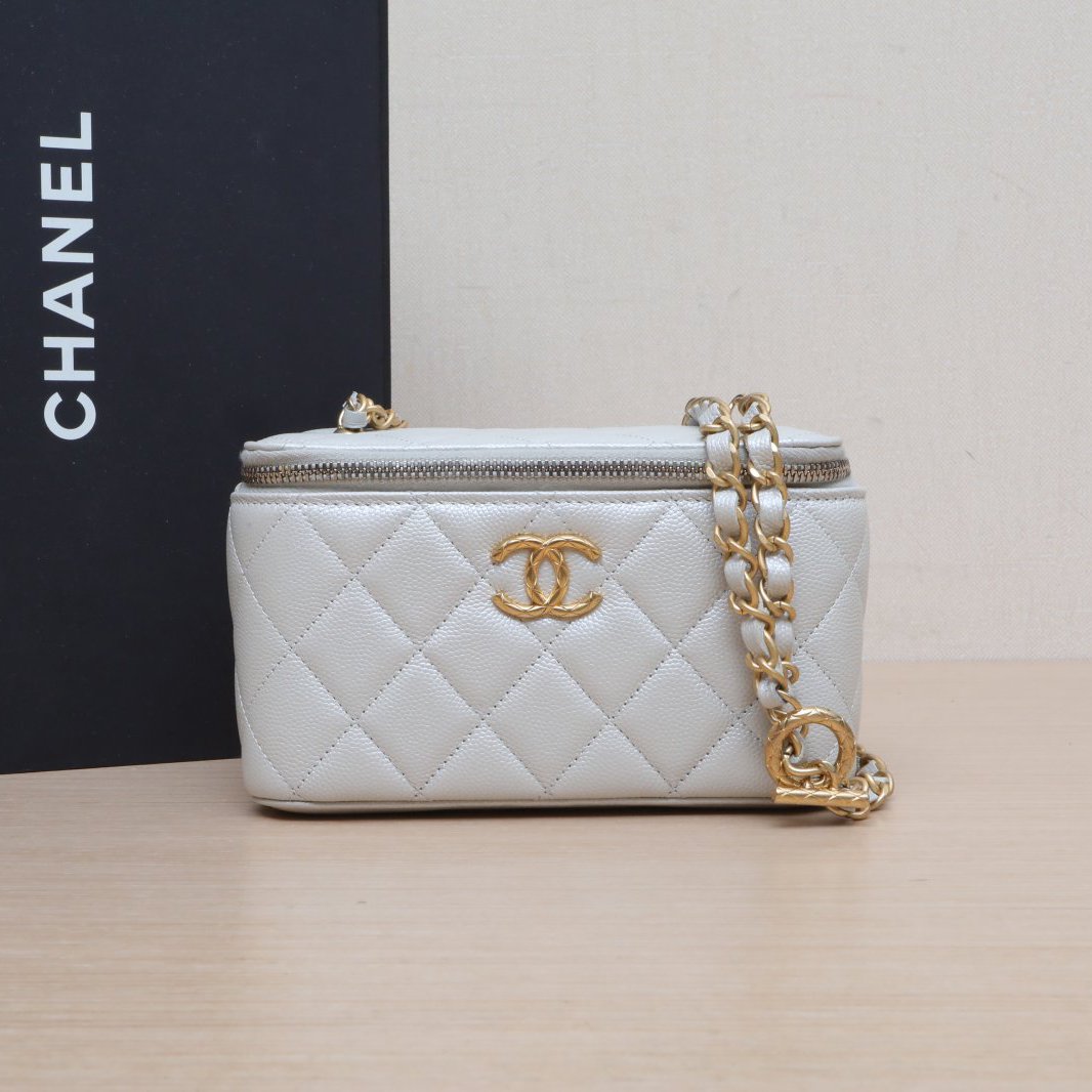99新 Chanel/香奈儿 【双攀】 镭射标 24S 长盒子化妆包 968993