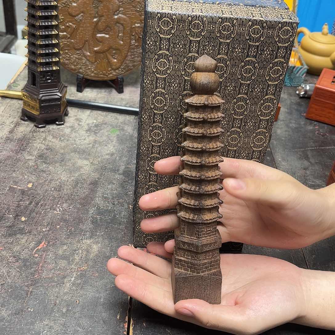 大叶紫檀（黑酸枝木类）