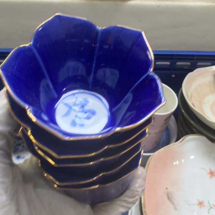 瓷片R***e开播啦…开播啦！