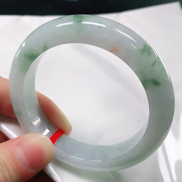 翡翠手镯未镶嵌天然翡翠手镯