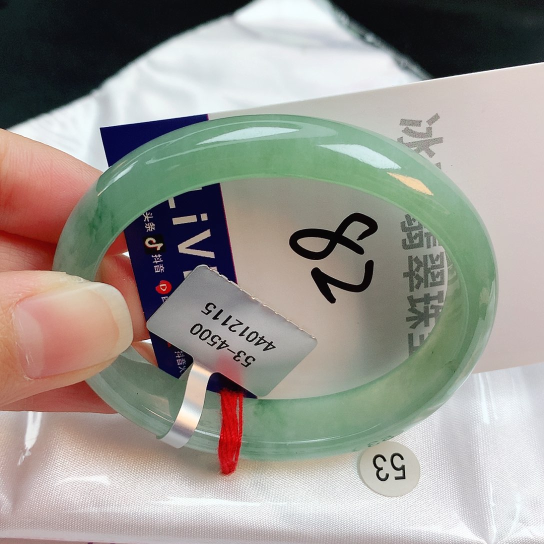 翡翠手镯未镶嵌缅甸天然A货翡翠手镯