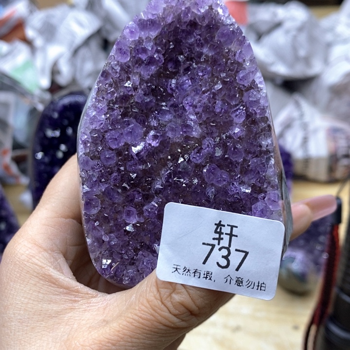 未镶嵌水晶大型摆件（非配饰）