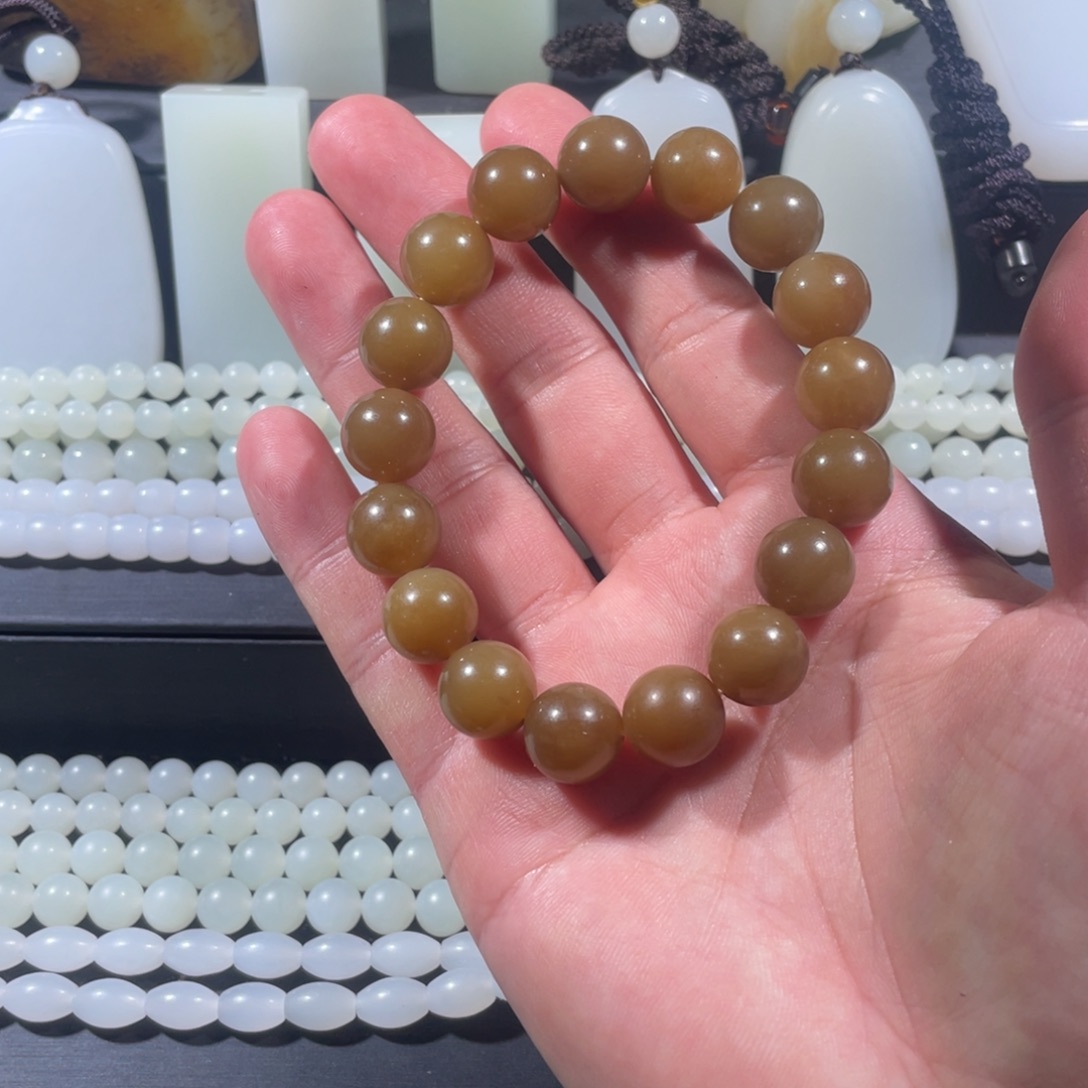 和田玉未镶嵌颈饰手串