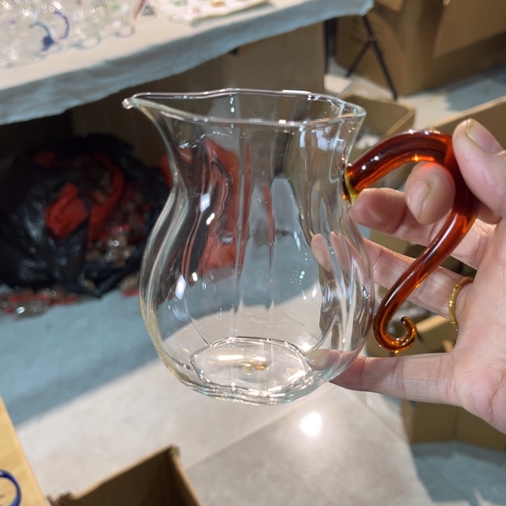 手工艺品玻璃曼炎虎珀