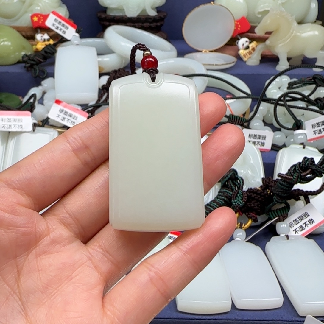 桦***林和田玉未镶嵌挂件