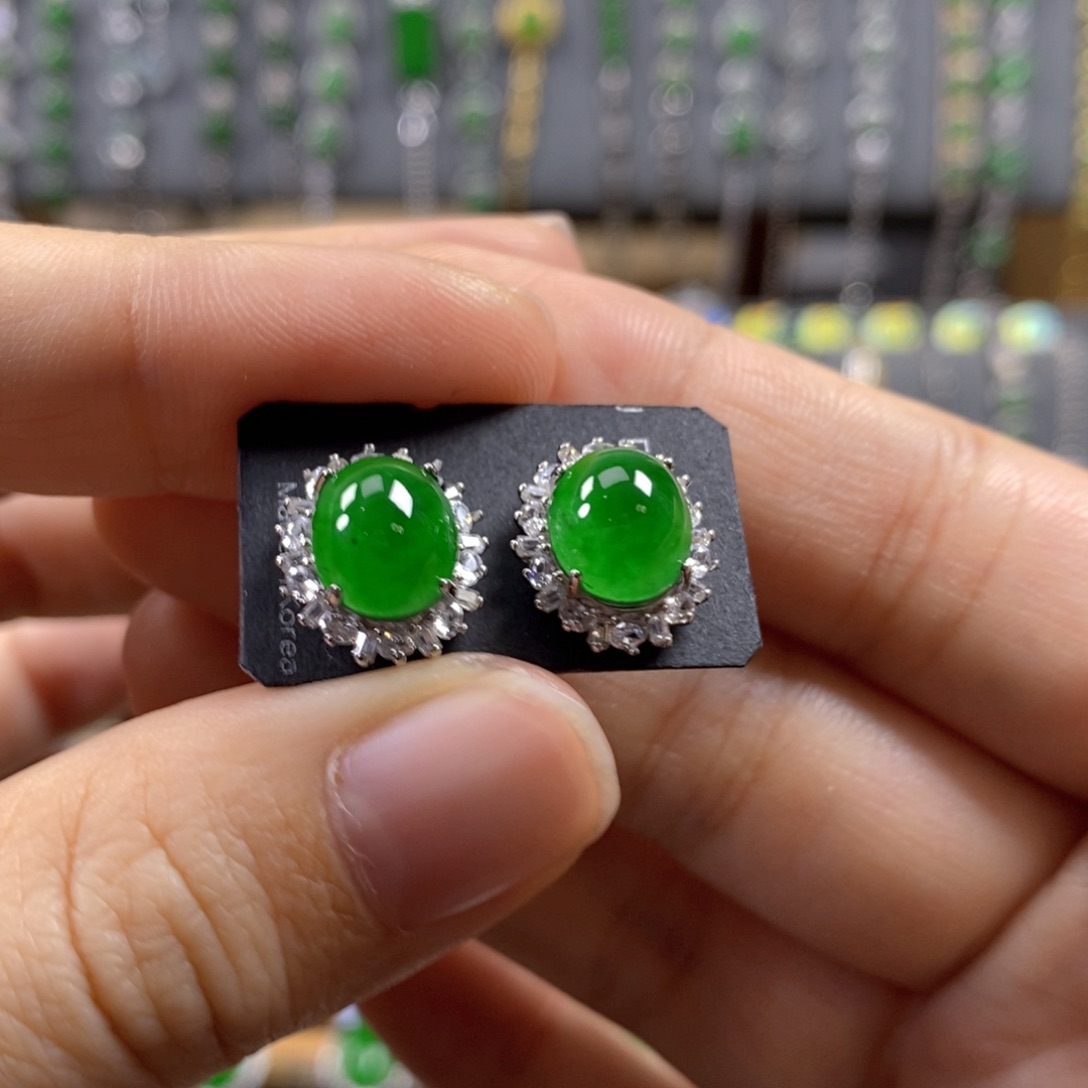 颈饰银S925镶嵌翡翠9.3×5