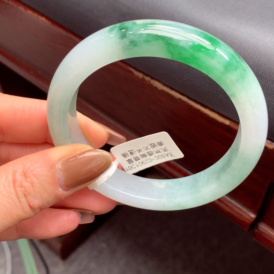 翡翠手镯未镶嵌缅甸翡翠手镯