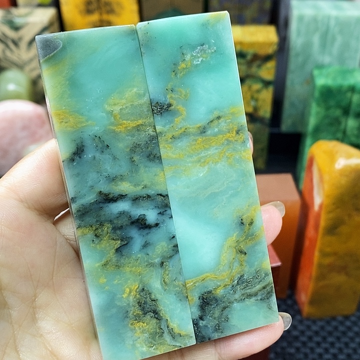 青田石印石缅甸石头