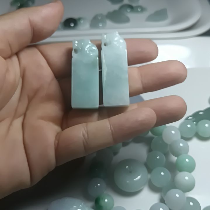 翡翠未镶嵌吊坠(不含链)天然A货翡翠印章