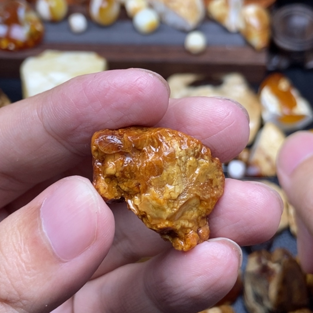 小***爸定制琥珀未镶嵌定制琥珀