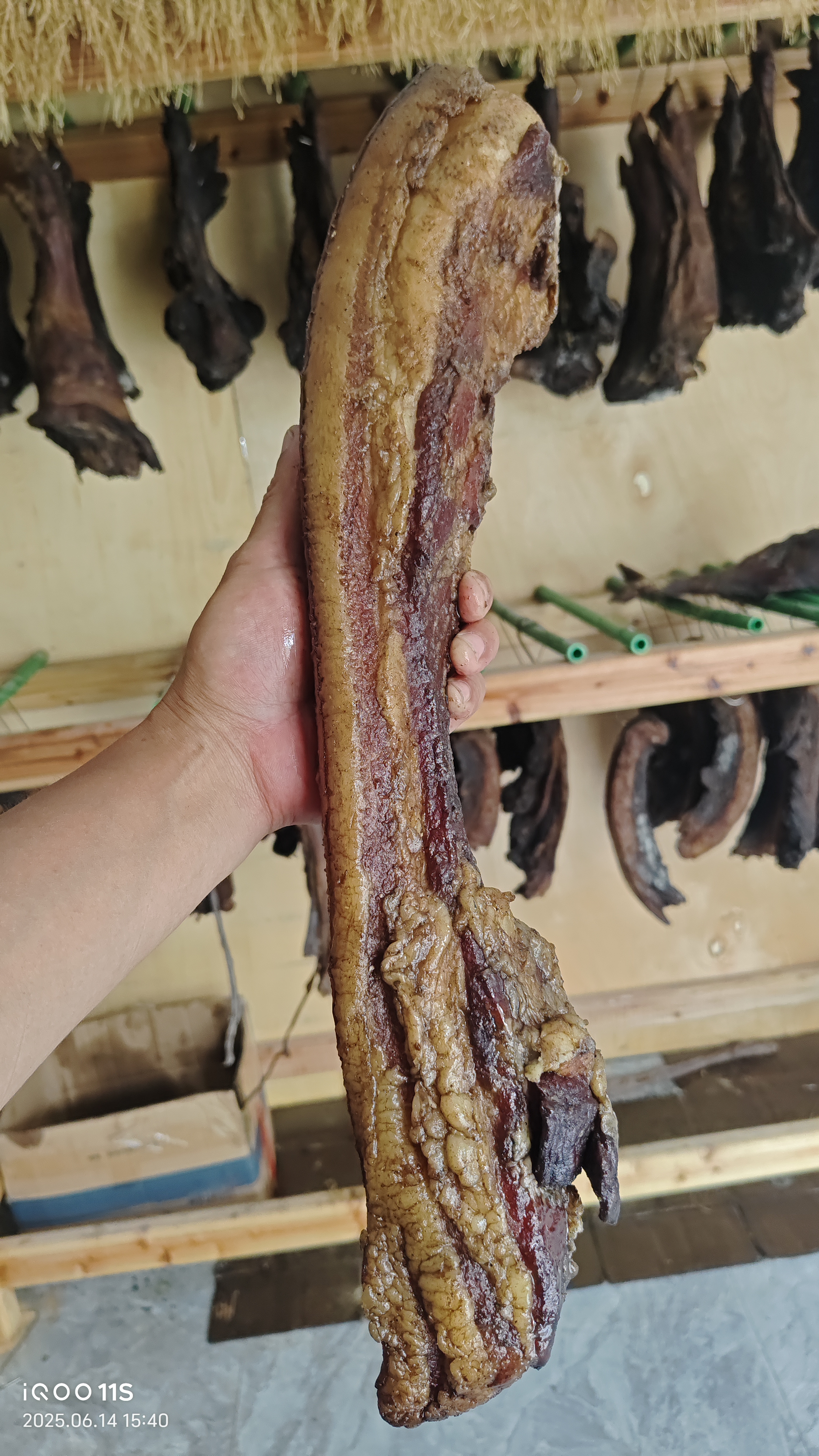 贵州毕节烟熏土猪五花腊肉（直播现场称重）