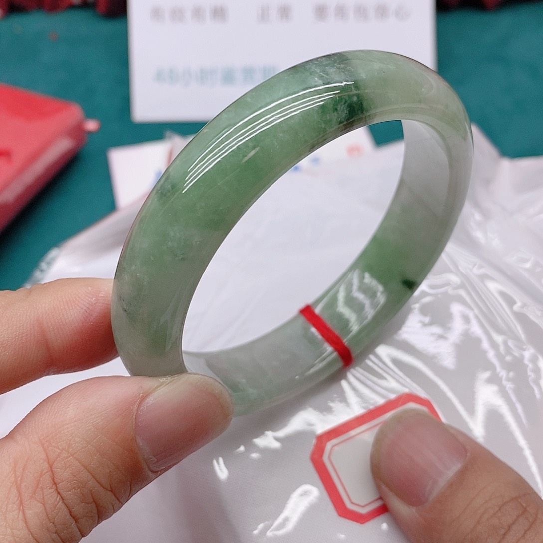 翡翠手镯未镶嵌小**@766666666