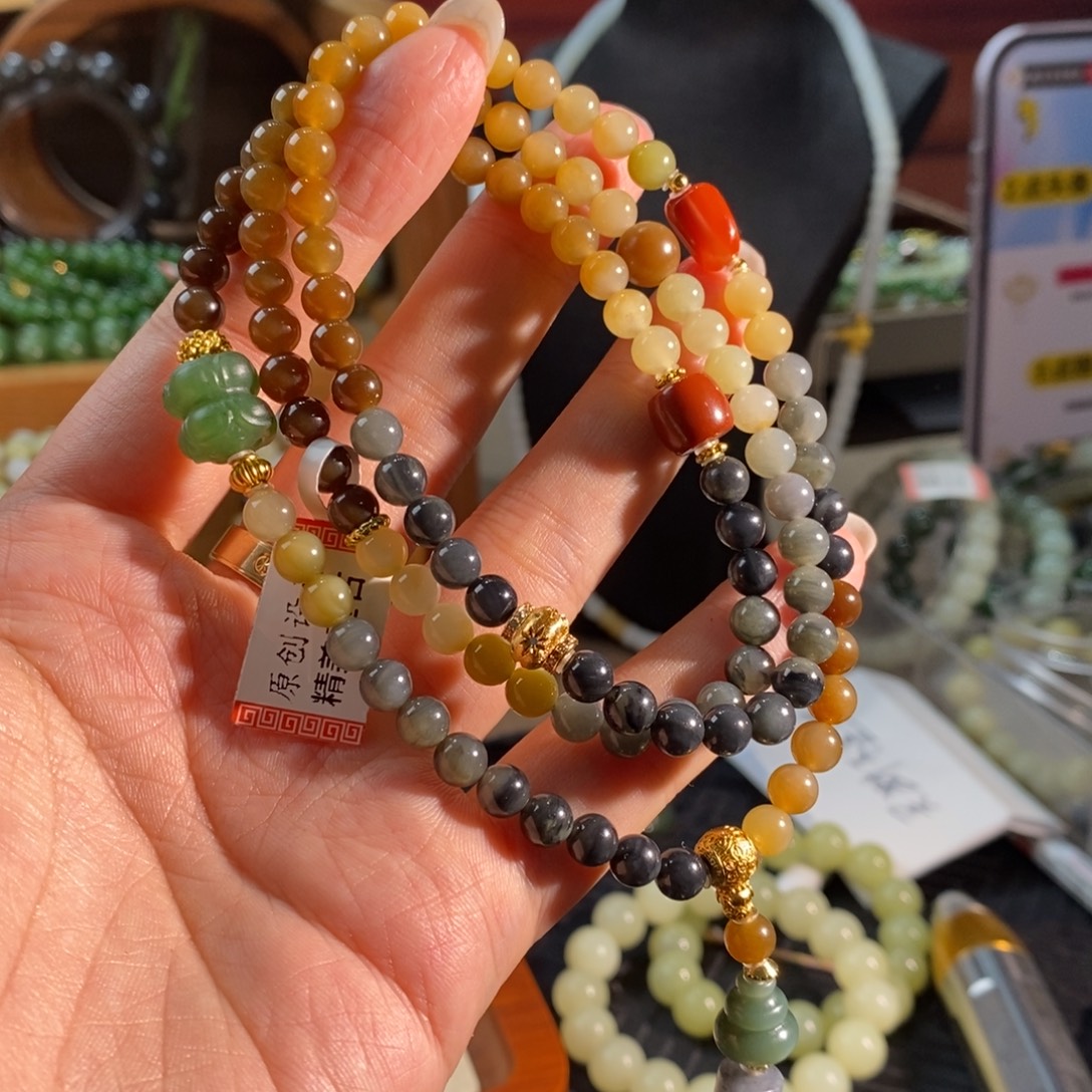 *****和田玉未镶嵌手链