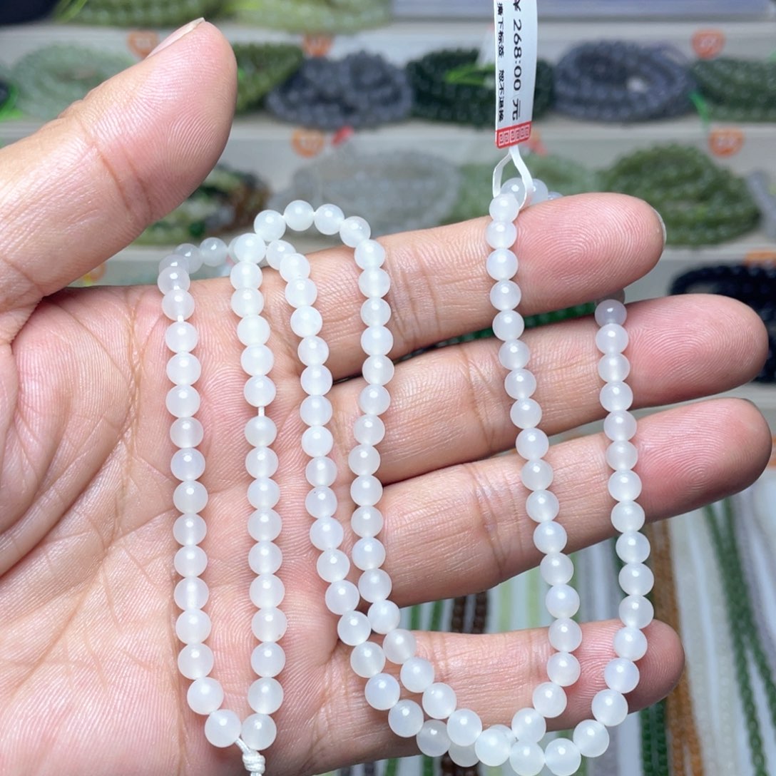 和田玉未镶嵌颈饰5mm