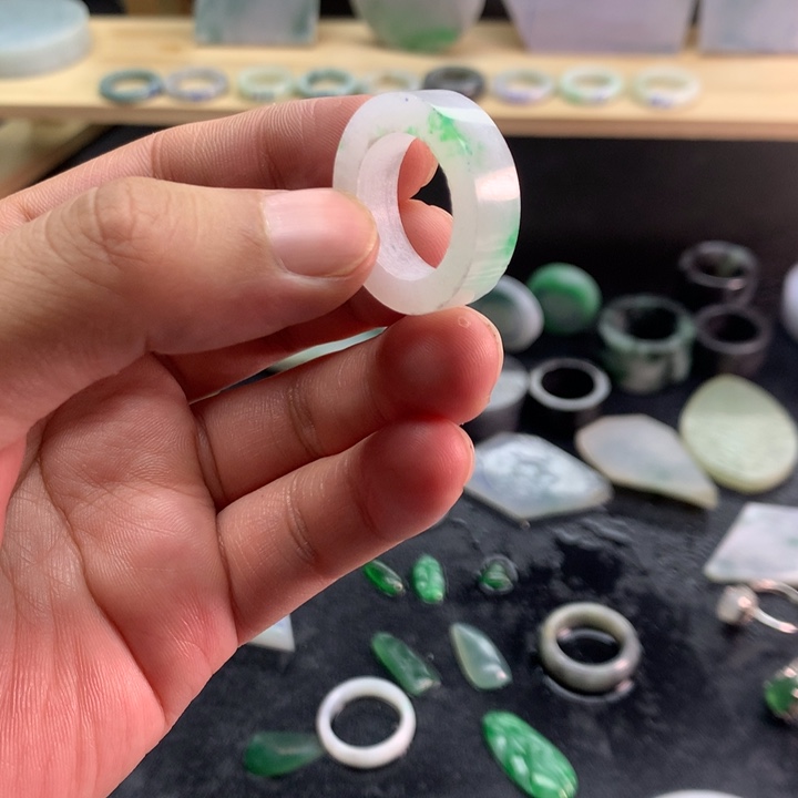 定制翡翠未镶嵌天然翡翠