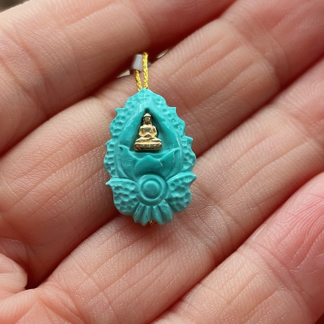 绿松石颈饰未镶嵌