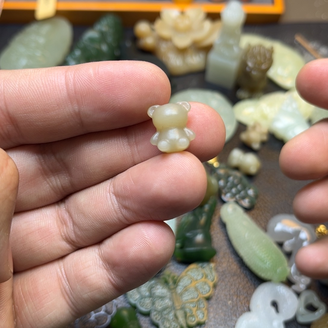 和田玉（糖玉）颈饰未镶嵌一****