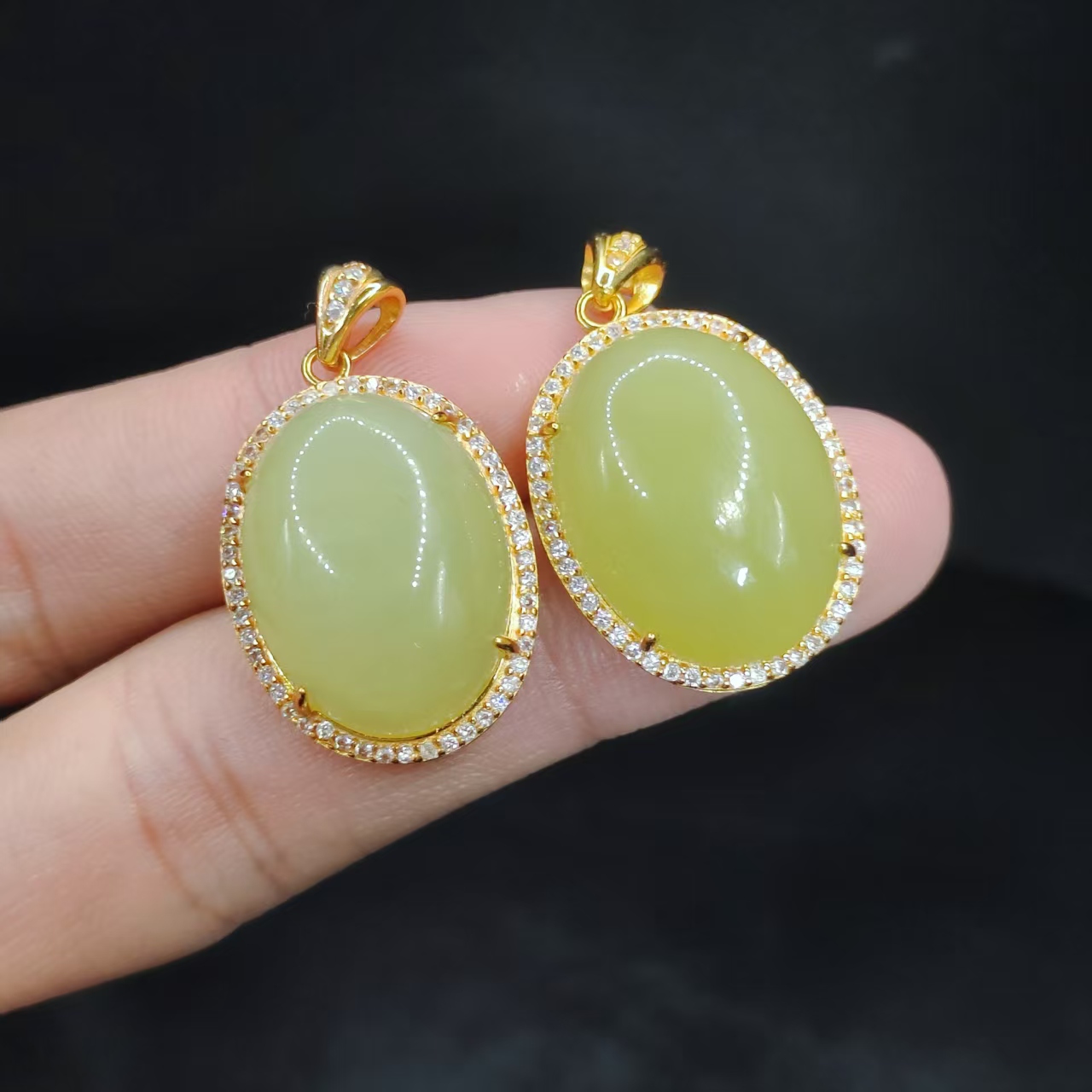 【龙龙严选】和田玉蛋面吊坠赠链L13【多样性发其一】约19-15mm