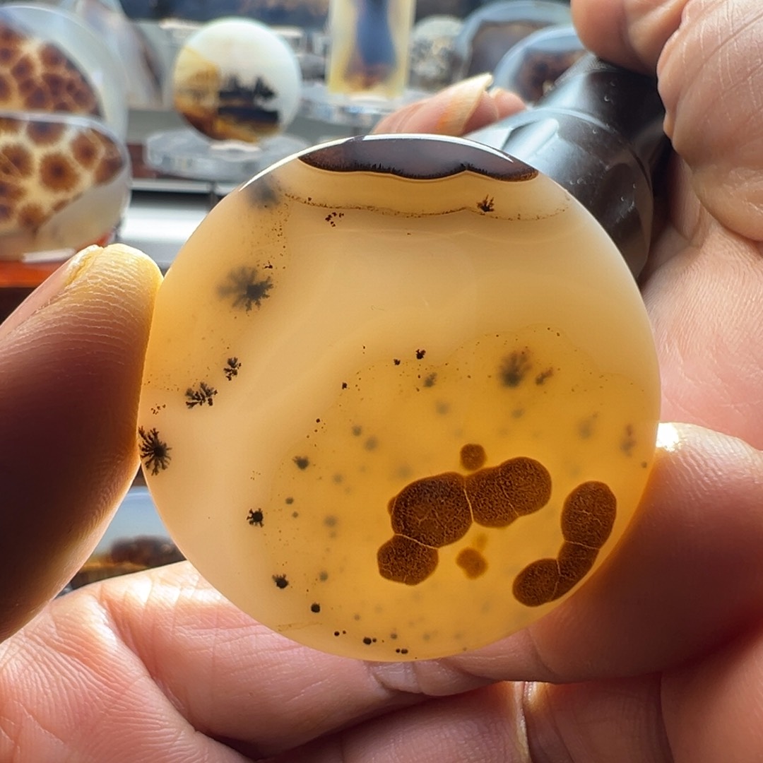 未镶嵌玛瑙/玉髓珠宝奇石