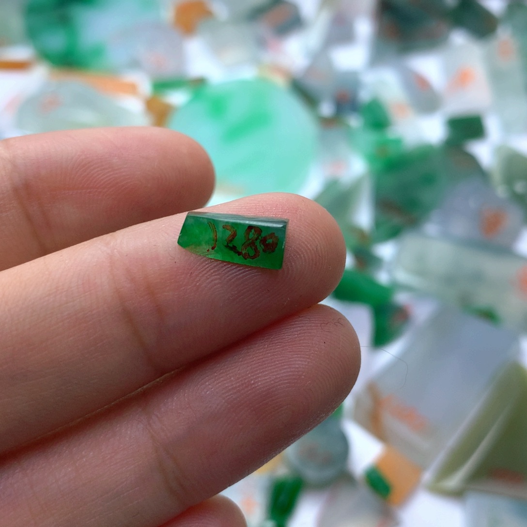 定制翡翠未镶嵌天然翡翠