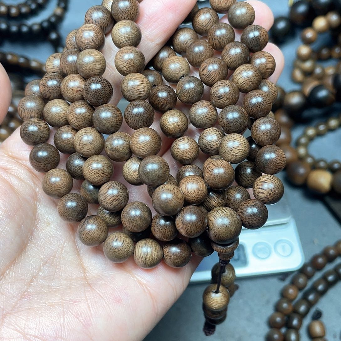 沉香手串和*爷芽庄白棋0.8