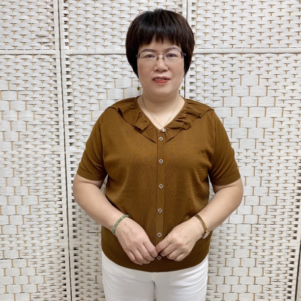 V领木耳边套头时尚设计舒适穿搭百搭针织短袖夏季薄款宽松中老年