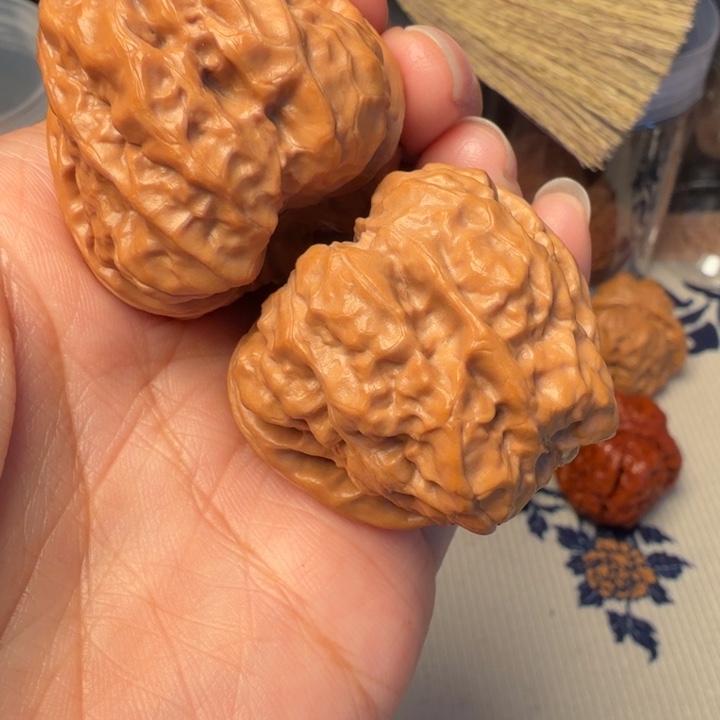 开***红核桃39 尺寸的蛙蛙