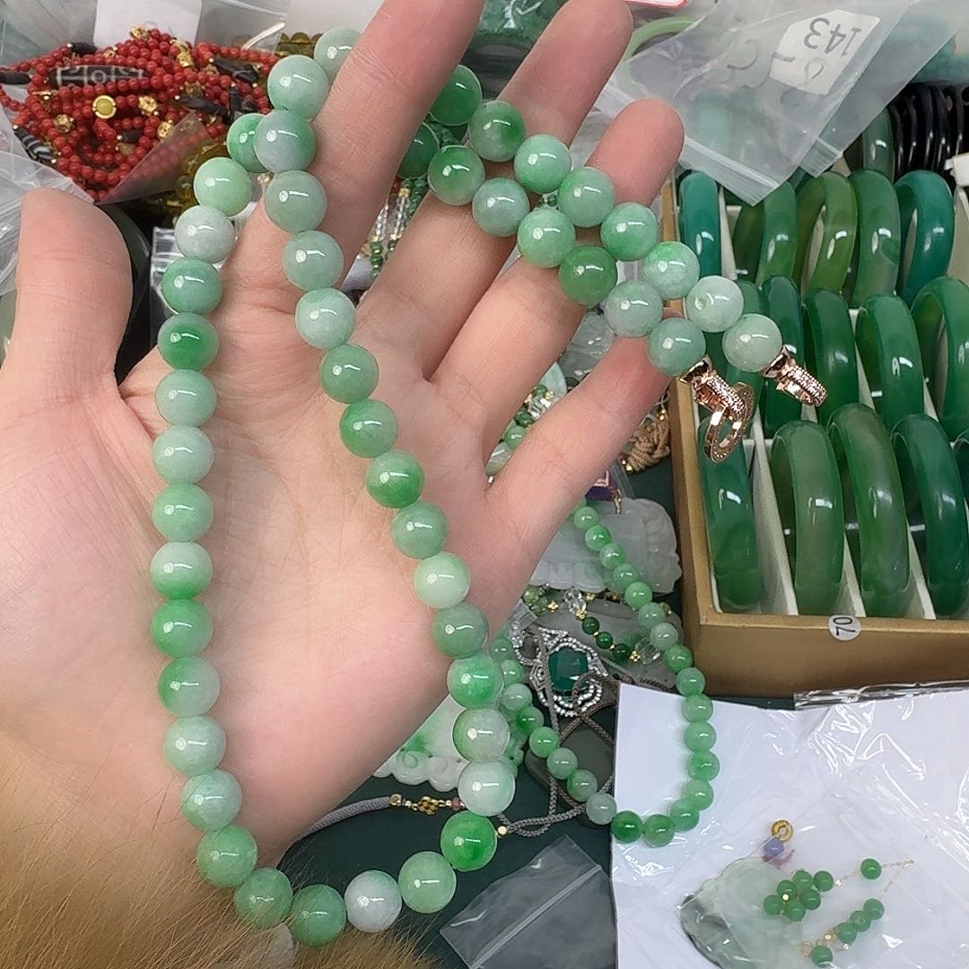 翡翠颈饰未镶嵌405号