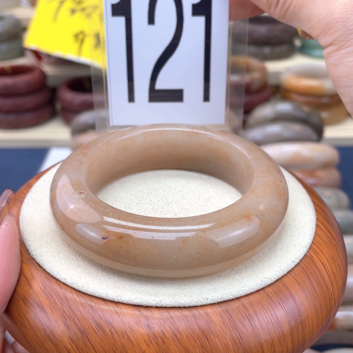 【闪购商品】石英质玉手镯未镶嵌