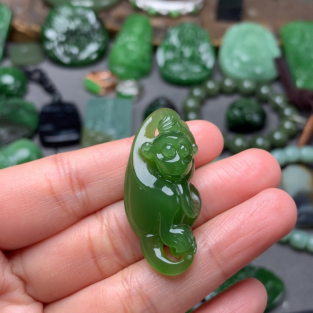 和田玉颈饰未镶嵌顺**然