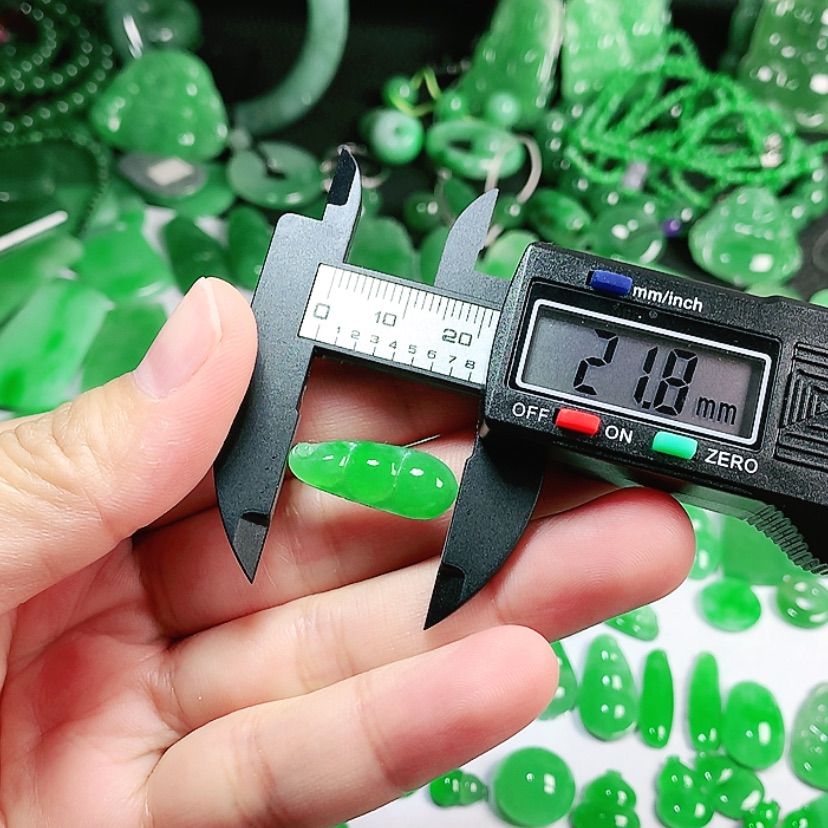 【闪购商品】翡翠颈饰未镶嵌翡翠21.8*8.5*3.5