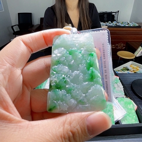 翡翠未镶嵌颈饰翡翠