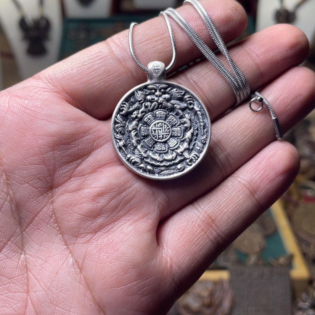 藏传满工鳞甲熊银版