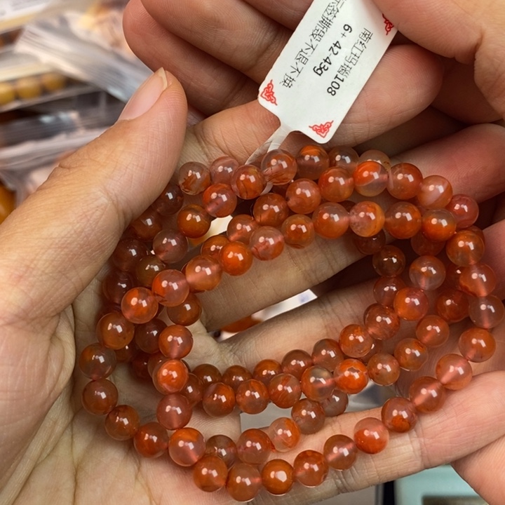 南红玛瑙未镶嵌珠宝奇石