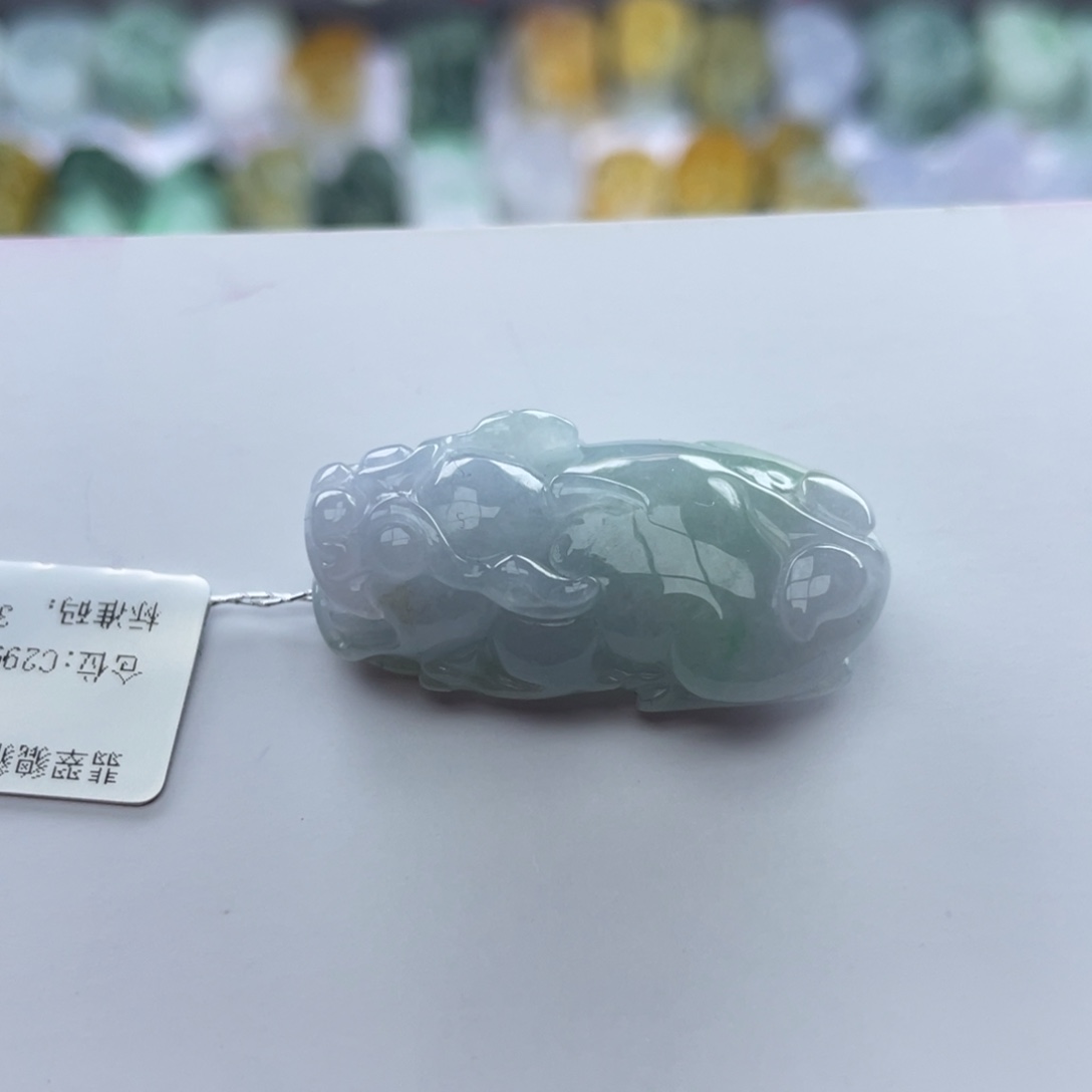 翡翠颈饰未镶嵌貔貅