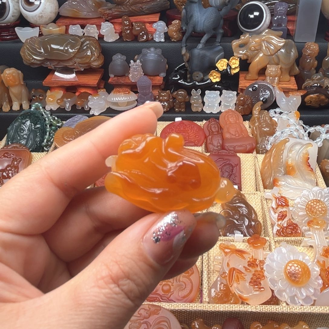 玛瑙/玉髓颈饰合金