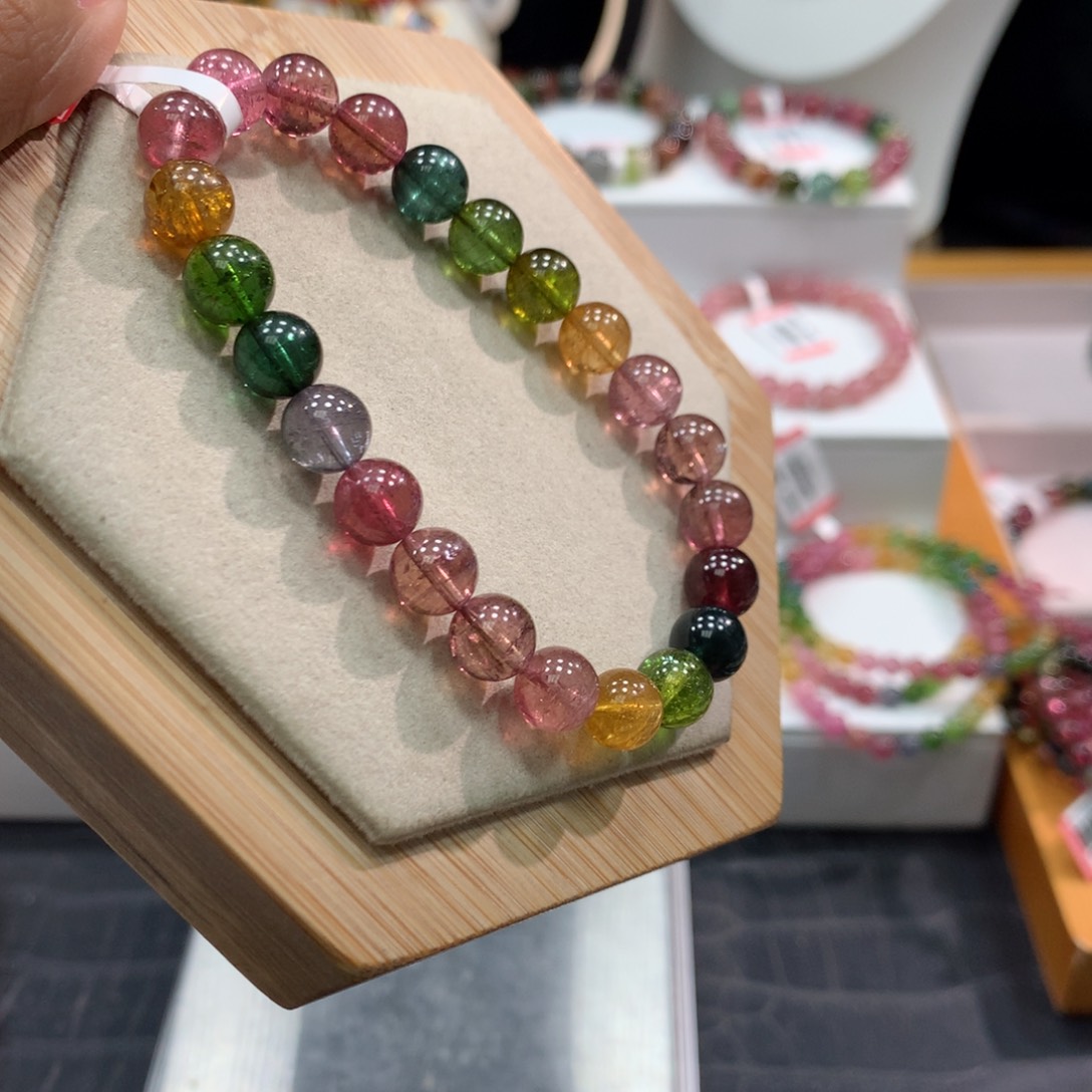 碧玺手链未镶嵌     8mm。     