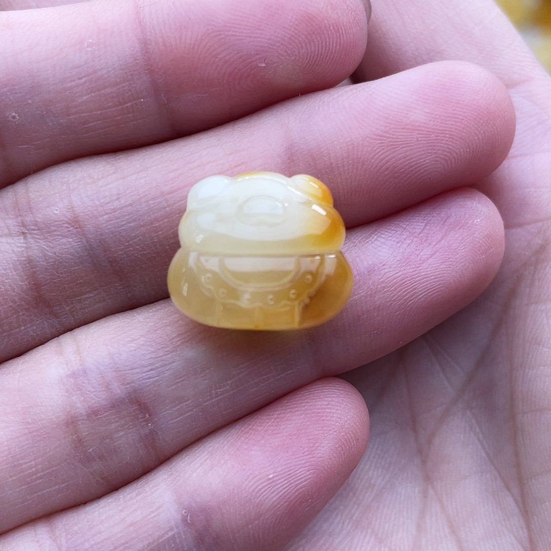 琥珀未镶嵌吊坠(不含链)